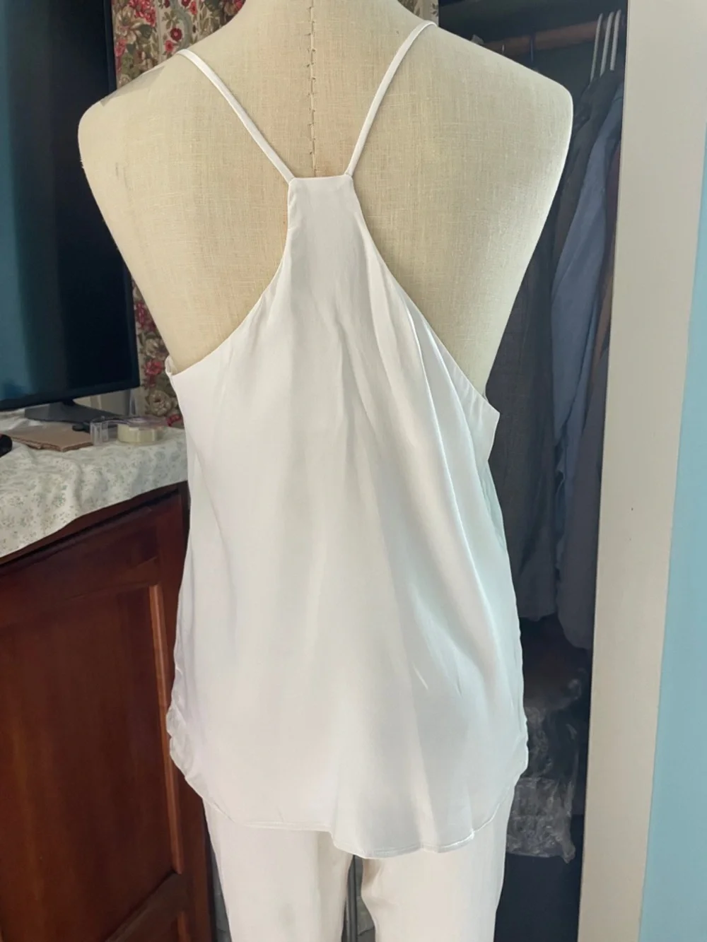 NWOT 100% White Silk Cami Camisole Racerback Tank Top XS Bridal - Picture 5 of 5